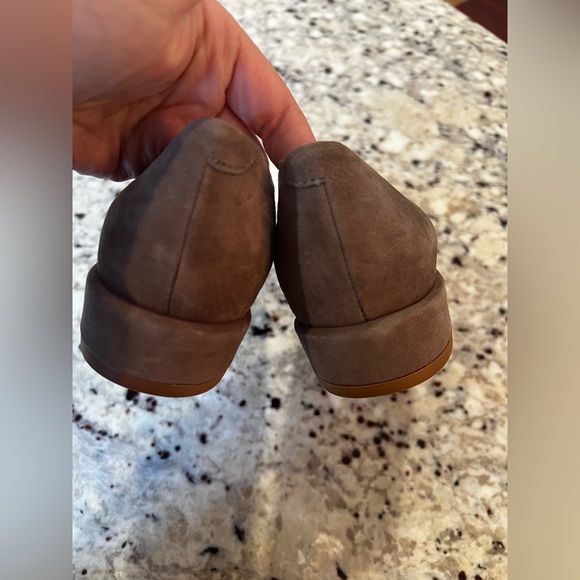 Kenneth Cole New York Women’s Bayou Dress Pump Taupe Suede Size 7.5 - Picture 7 of 9